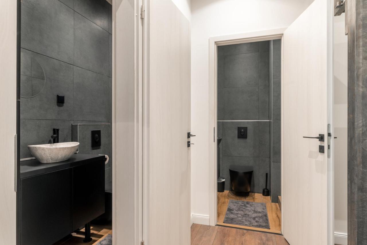 Downtown Luxury By Stlcz With 2 Bathrooms ブダペスト エクステリア 写真