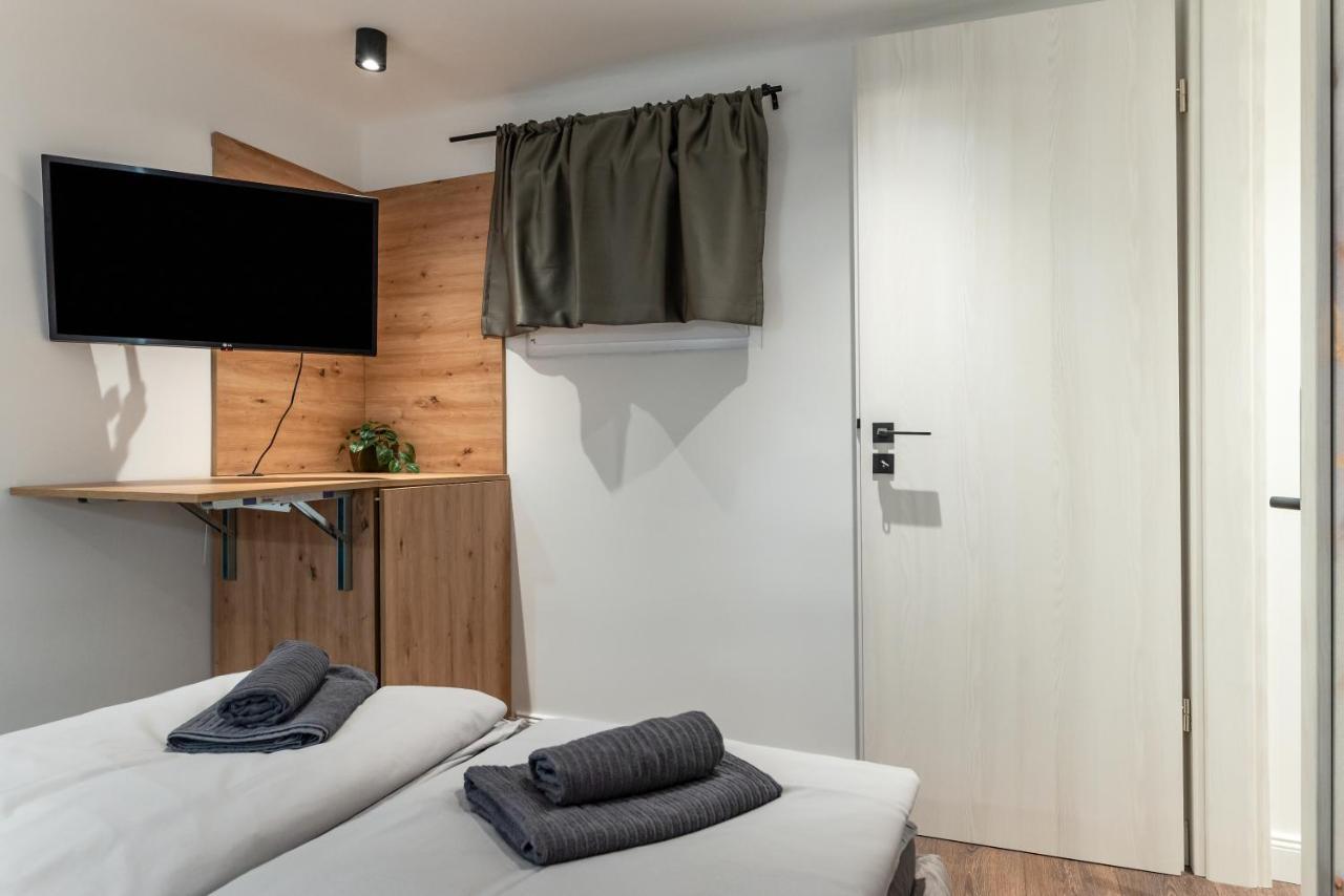 Downtown Luxury By Stlcz With 2 Bathrooms ブダペスト エクステリア 写真