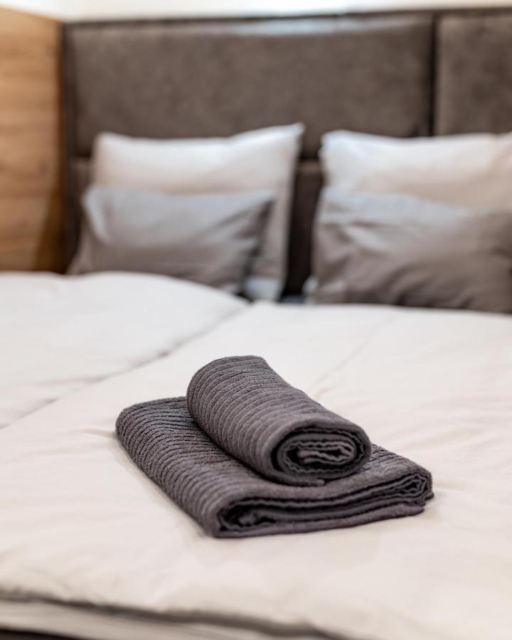 Downtown Luxury By Stlcz With 2 Bathrooms ブダペスト エクステリア 写真